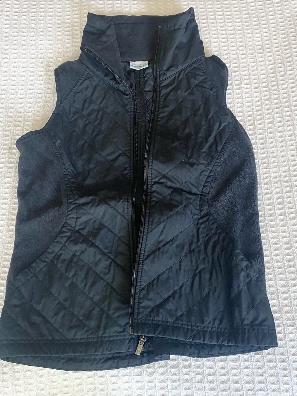Columbia Black Quilted Vest with Fleece Collar small